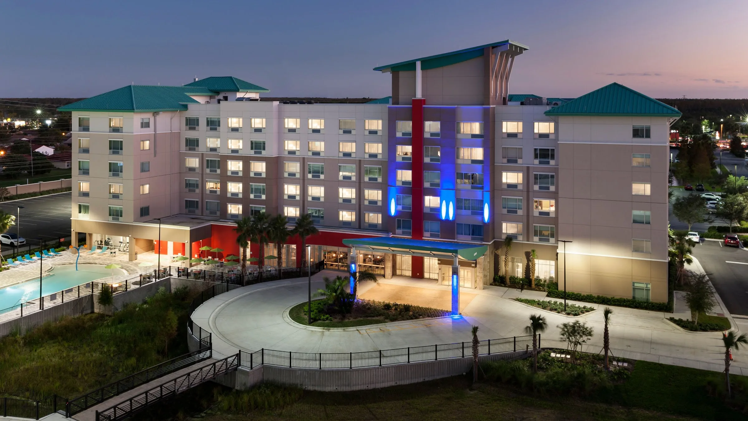 Holiday Inn Express & Suites Orlando at Seaworld by IHG