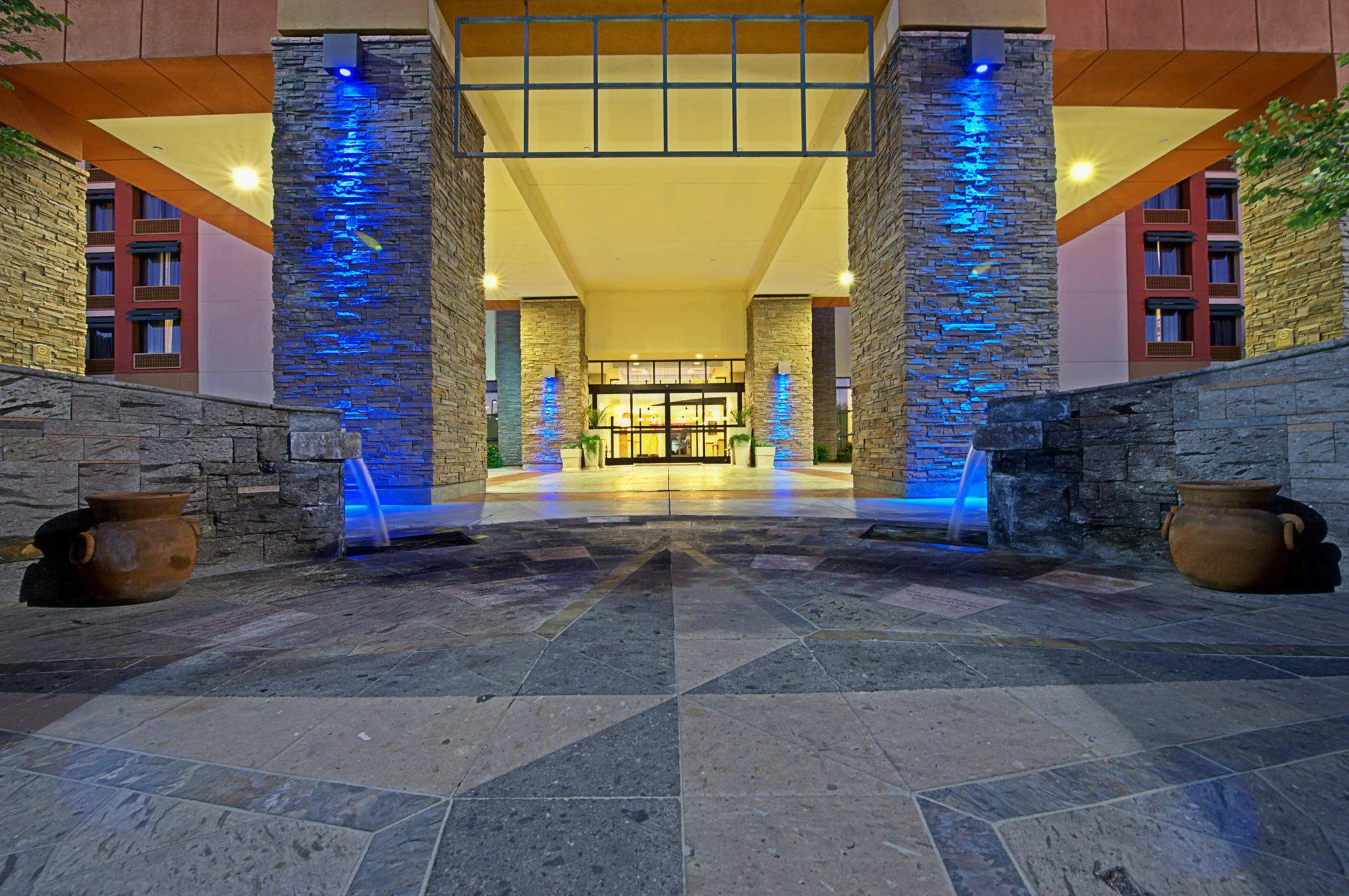 Holiday Inn Express & Suites Tempe by IHG primary photo