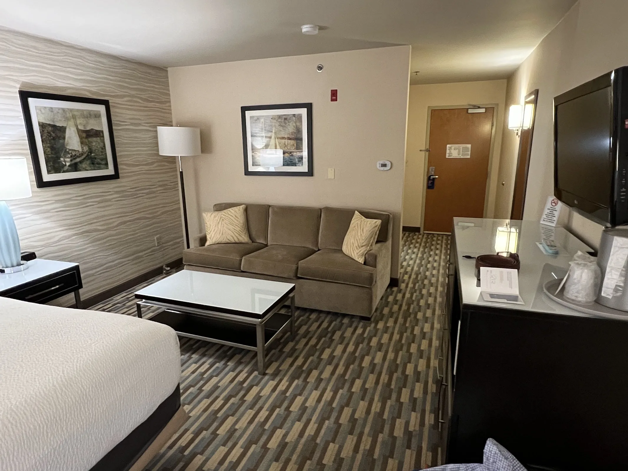 Holiday Inn Express & Suites Warwick-Providence (Airport) gallery image