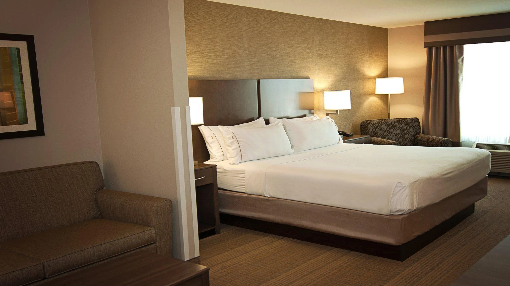 Holiday Inn Express & Suites Wichita Northeast by IHG gallery image