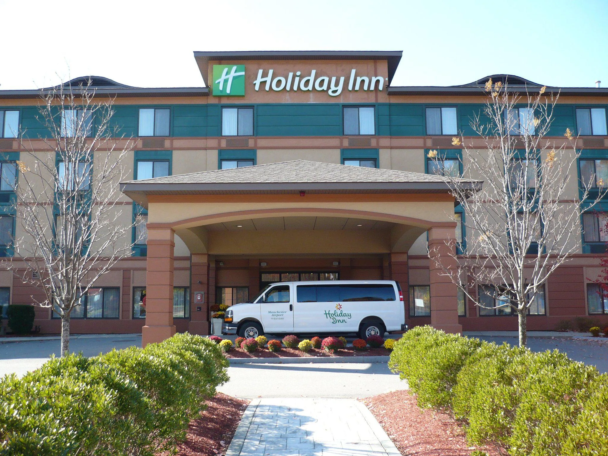 Holiday Inn Manchester Airport by IHG primary photo