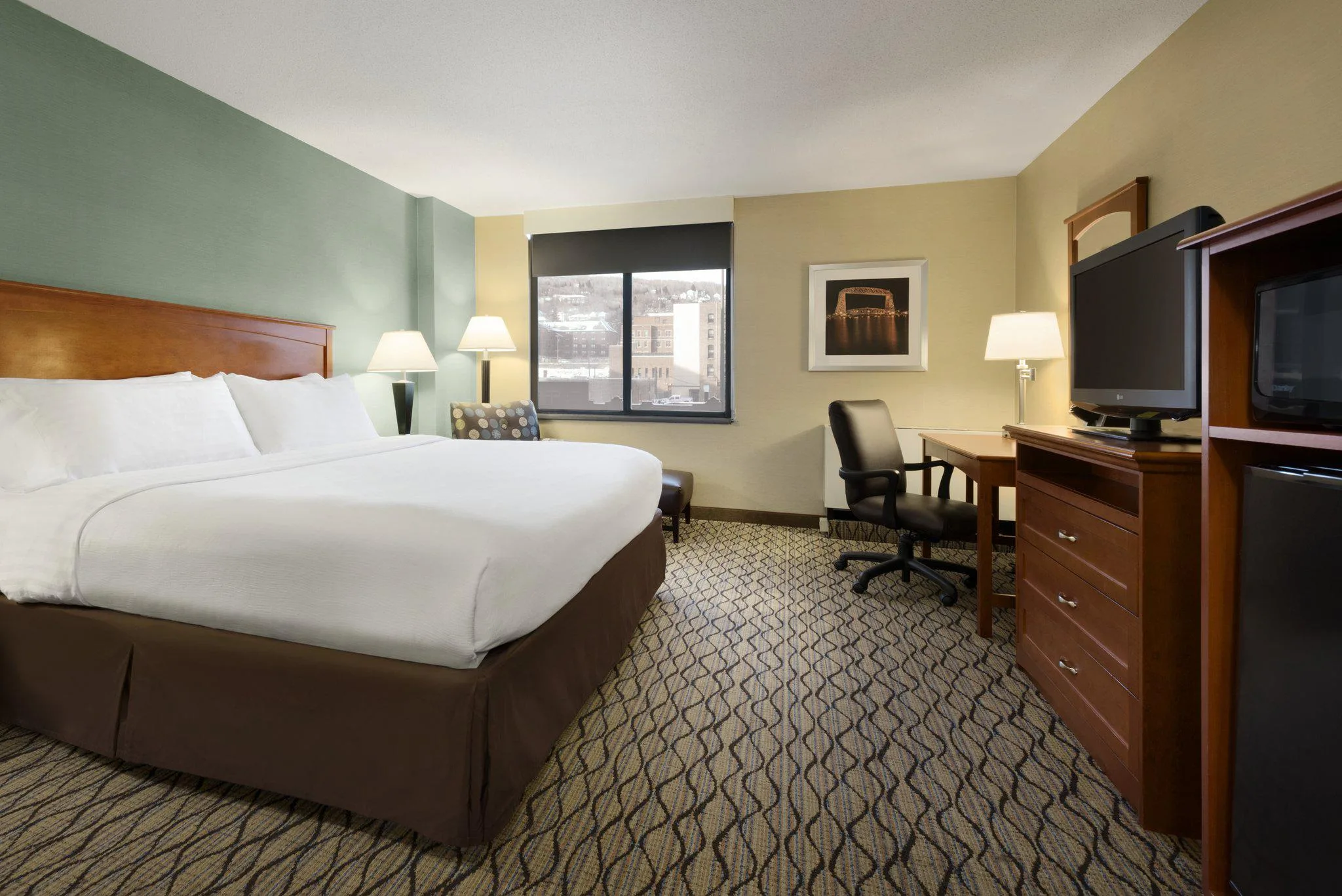 Holiday Inn & Suites Duluth-Downtown by IHG gallery image