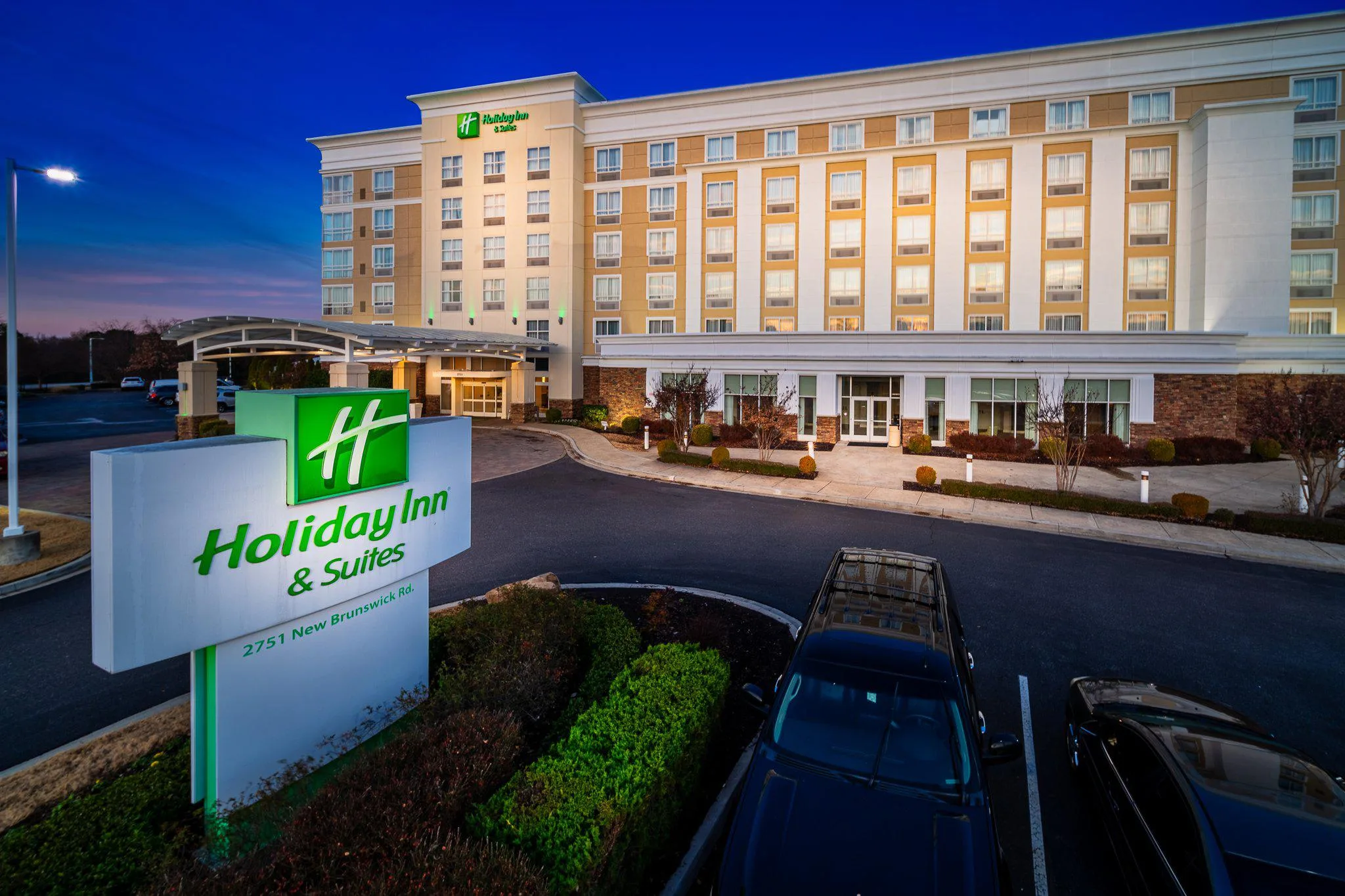 Holiday Inn & Suites Memphis - Wolfchase Galleria by IHG primary photo