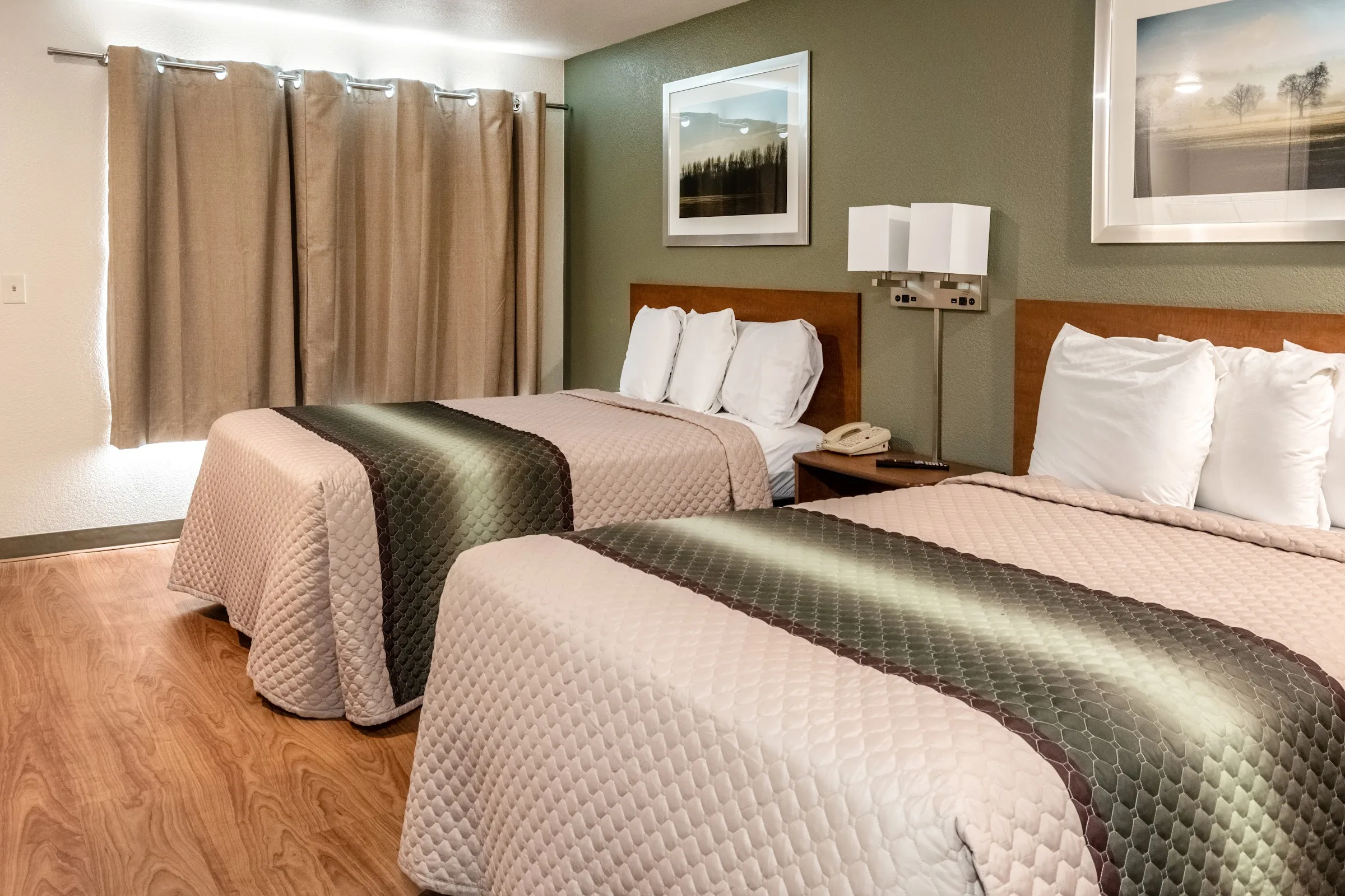 HomeTowne Studios Eugene - Springfield gallery image