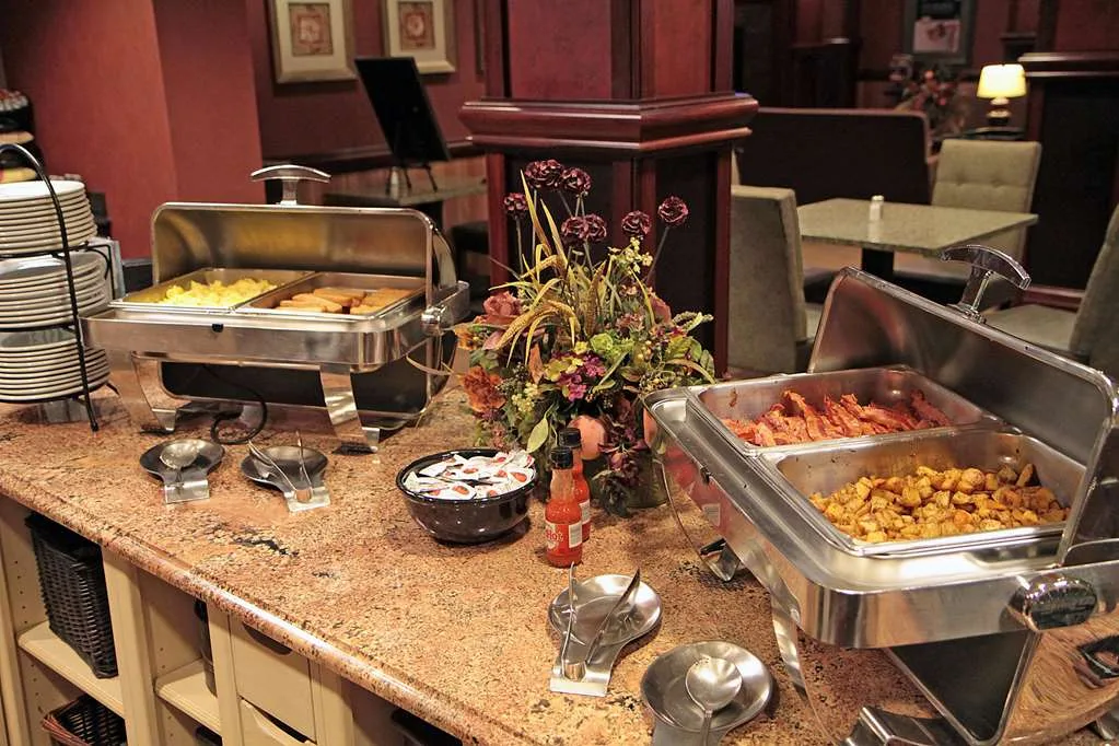 Homewood Suites by Hilton Bloomington gallery image