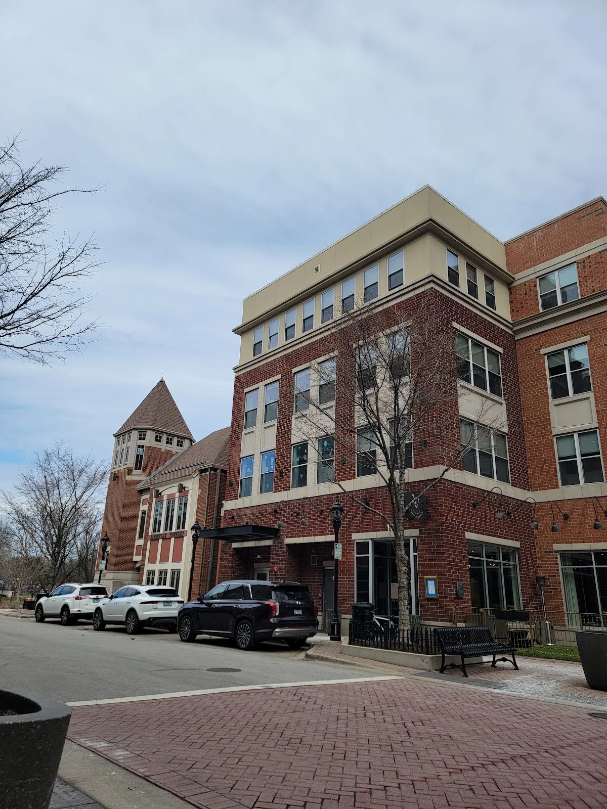 Hotel Indigo Naperville Riverwalk by IHG gallery image