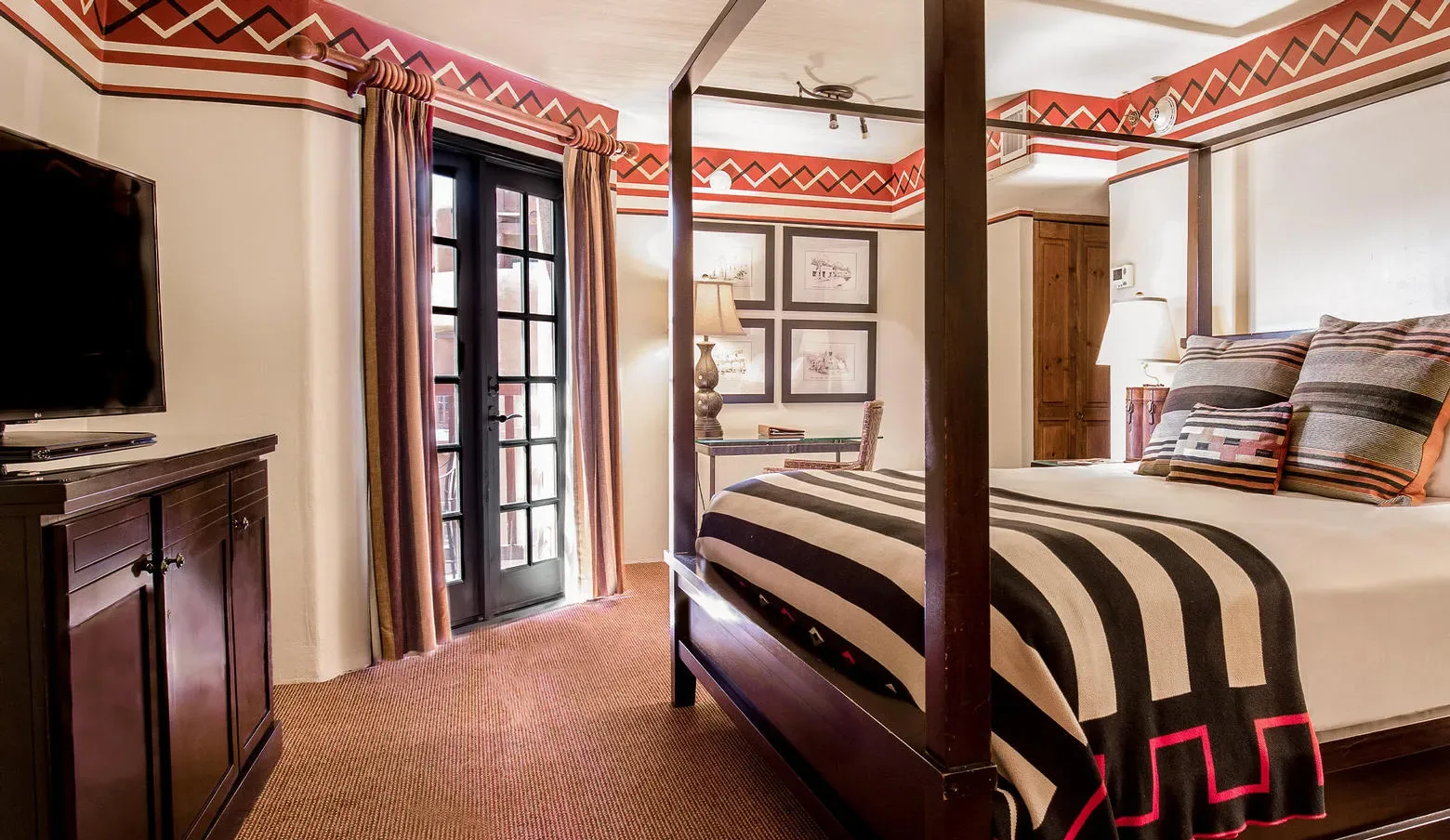 Inn and Spa at Loretto gallery image