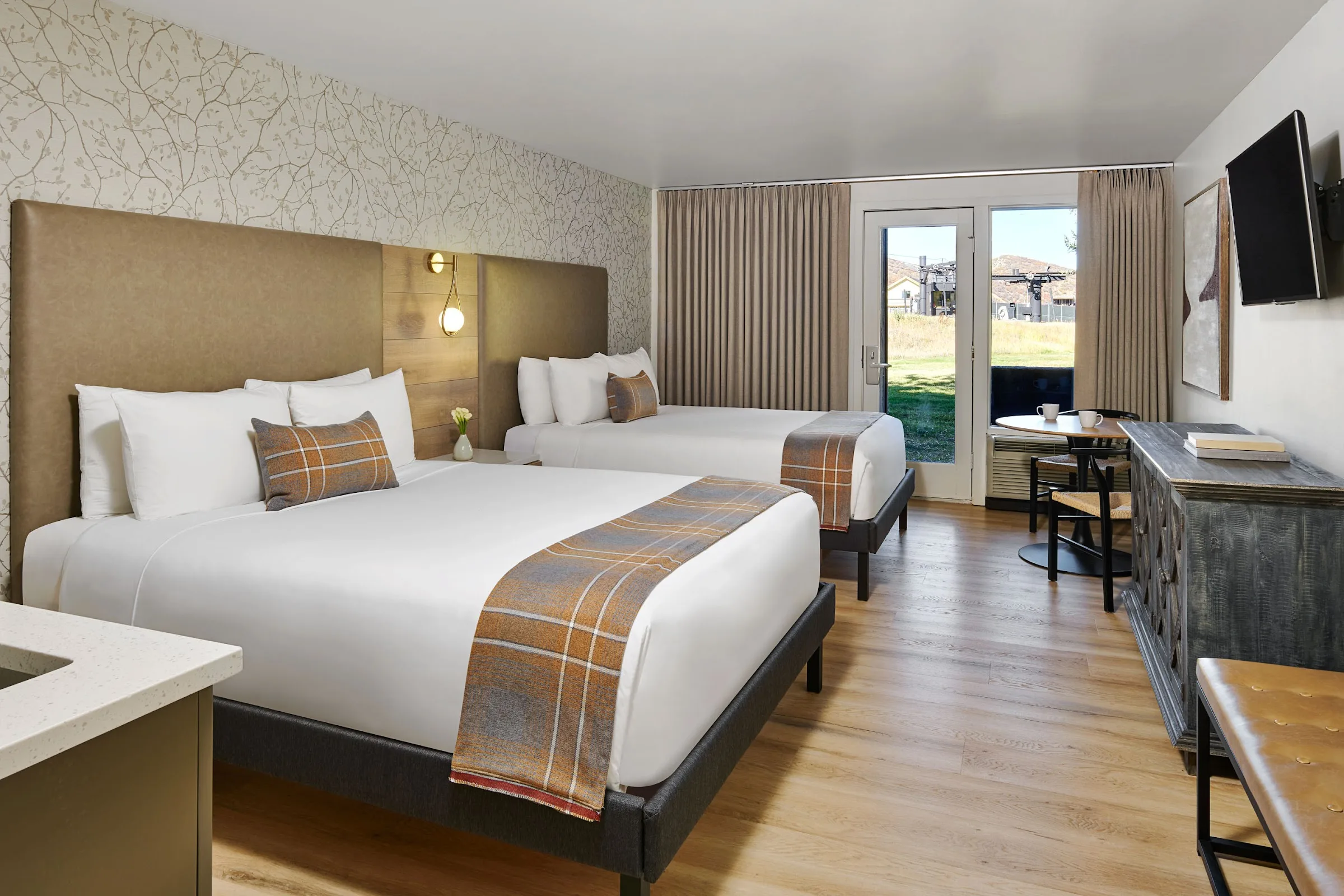 Inn at Aspen gallery image