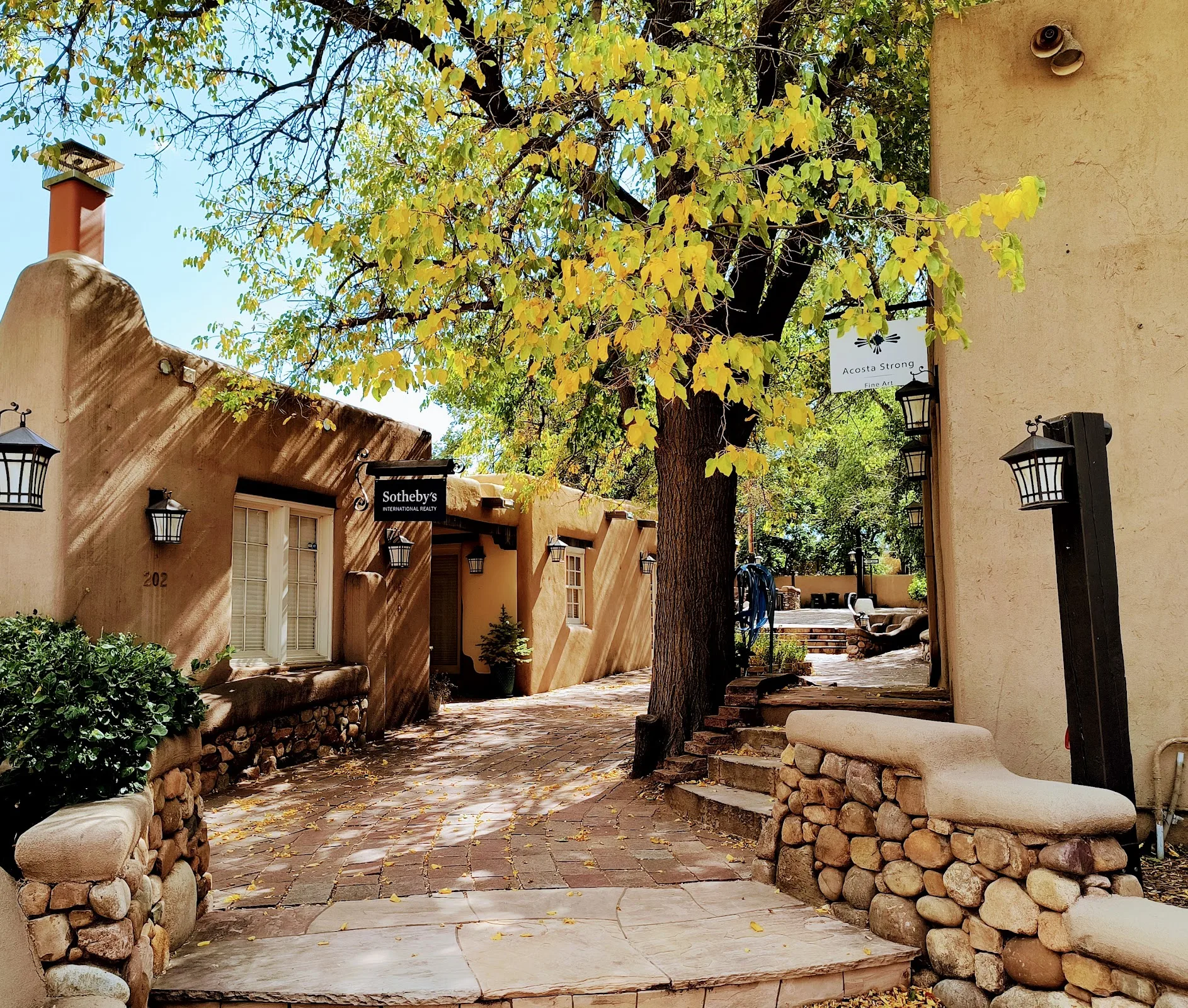 Inn on the Alameda gallery image