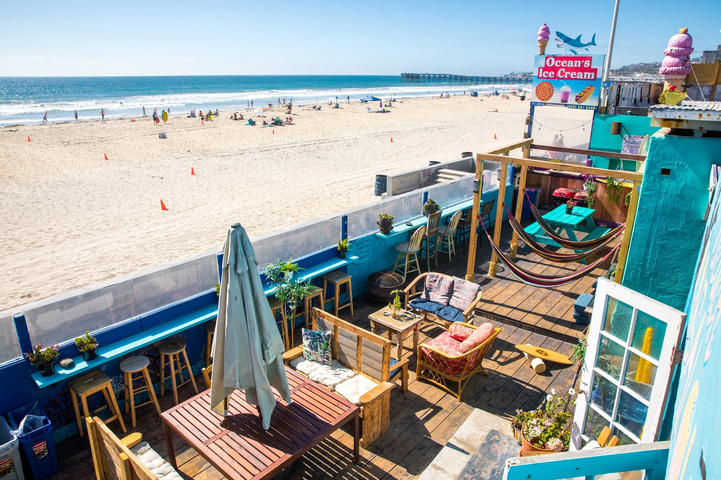 ITH San Diego Beach Bungalow Surf Hostel