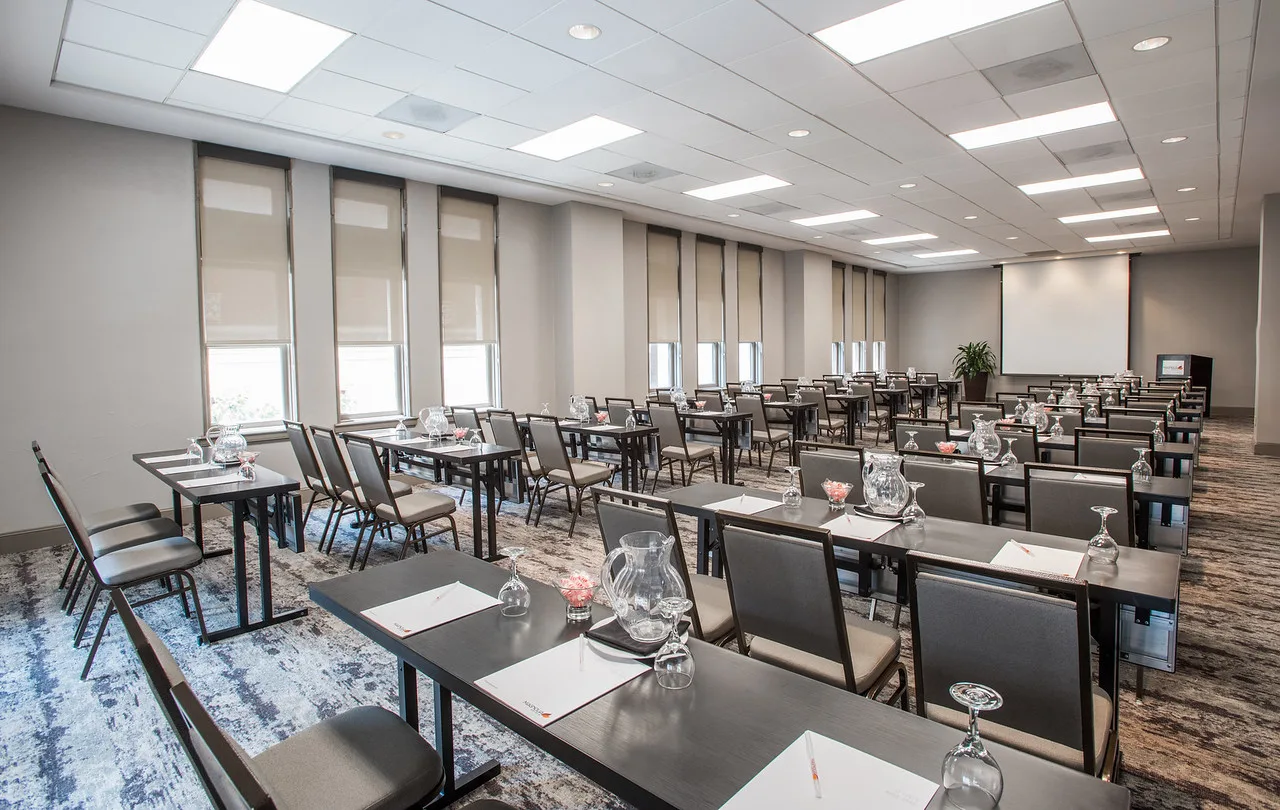 Magnolia Dallas Downtown gallery image