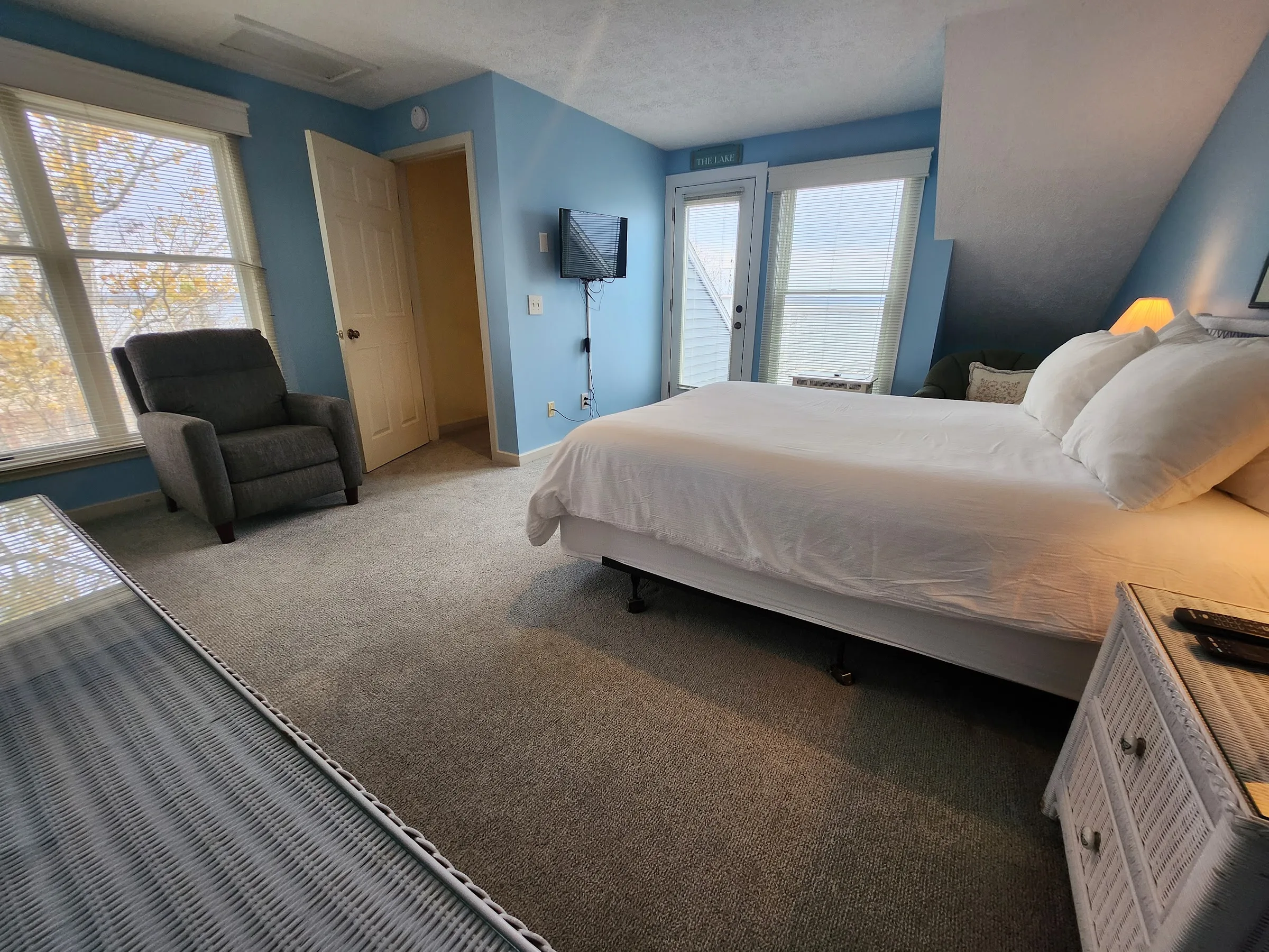 North Shore Inn Condo Hotel Traverse City gallery image