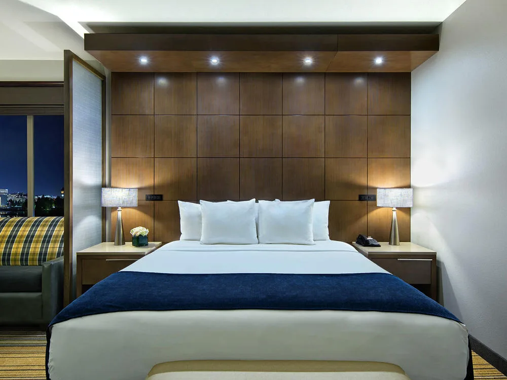 Oxford Suites Spokane gallery image