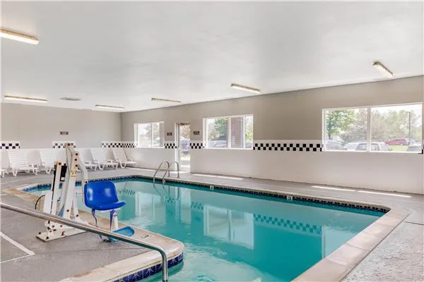 Quality Inn & Suites Denver Airport - Gateway Park gallery image