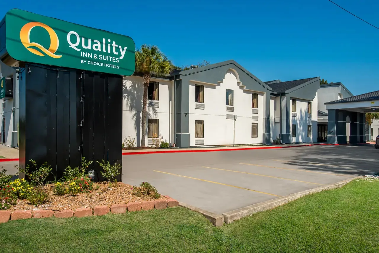 Quality Inn & Suites Lafayette primary photo