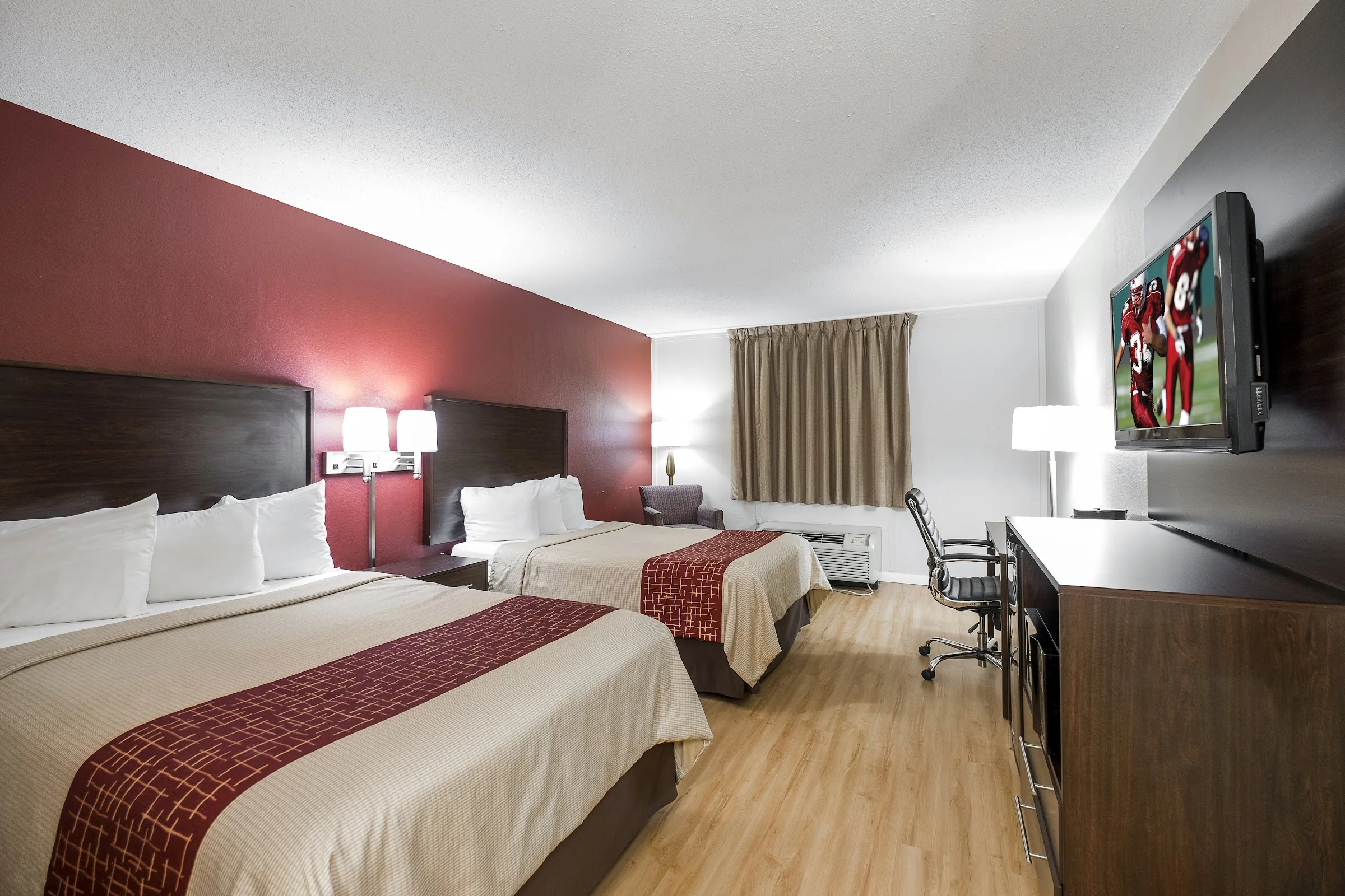 Red Roof Inn Knoxville Central - Papermill Road gallery image