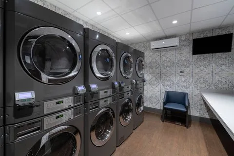 Residence Inn by Marriott Manchester Downtown gallery image