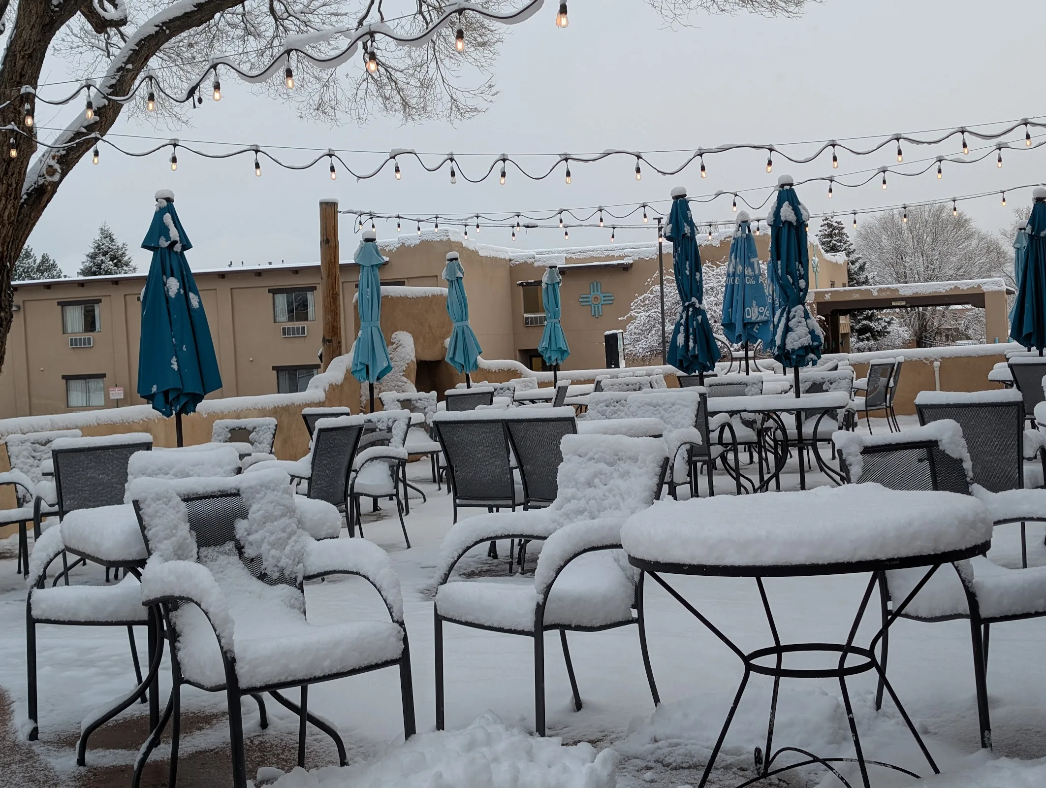 Sagebrush Inn & Suites gallery image