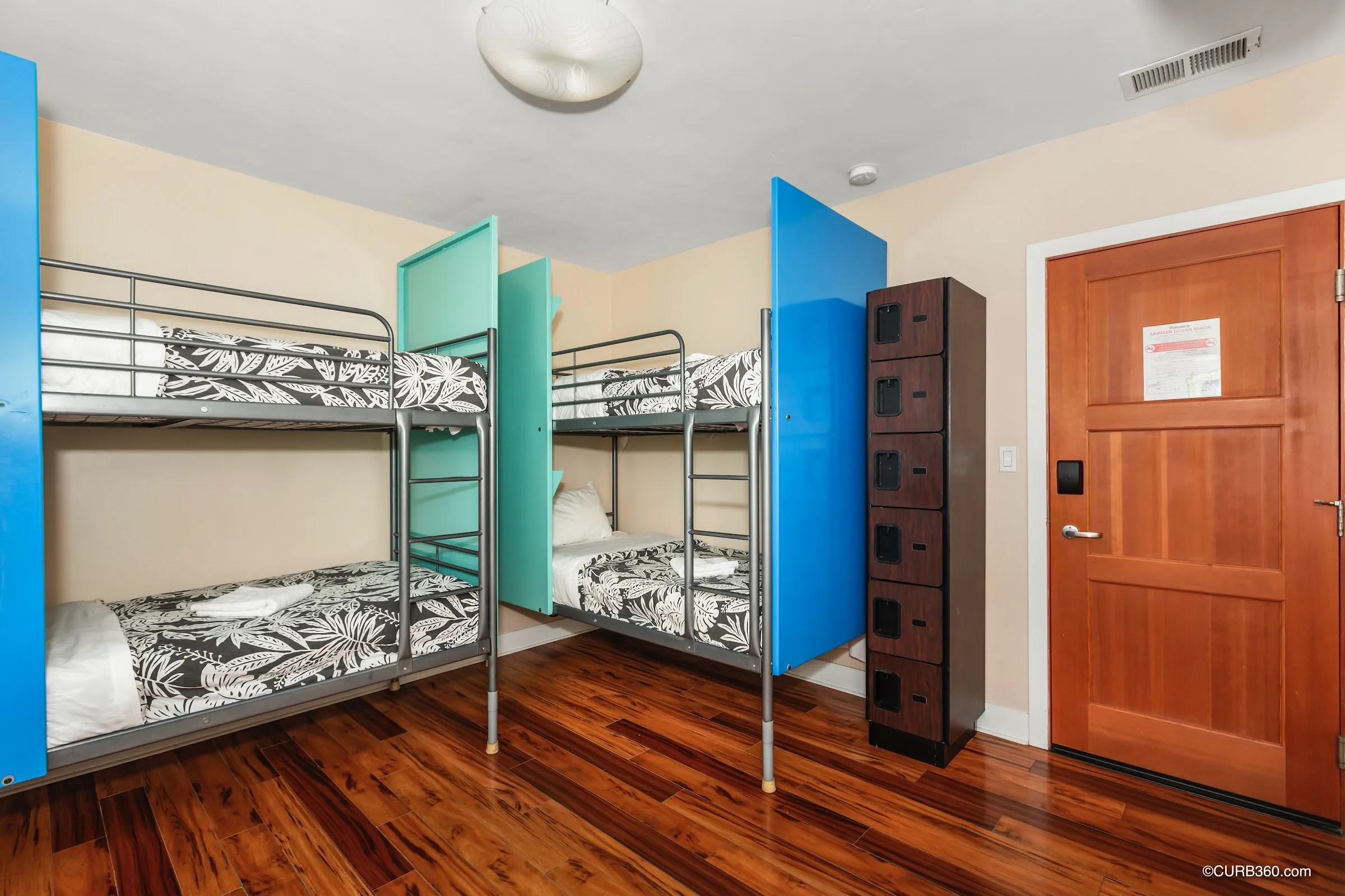 Samesun Ocean Beach - San Diego gallery image