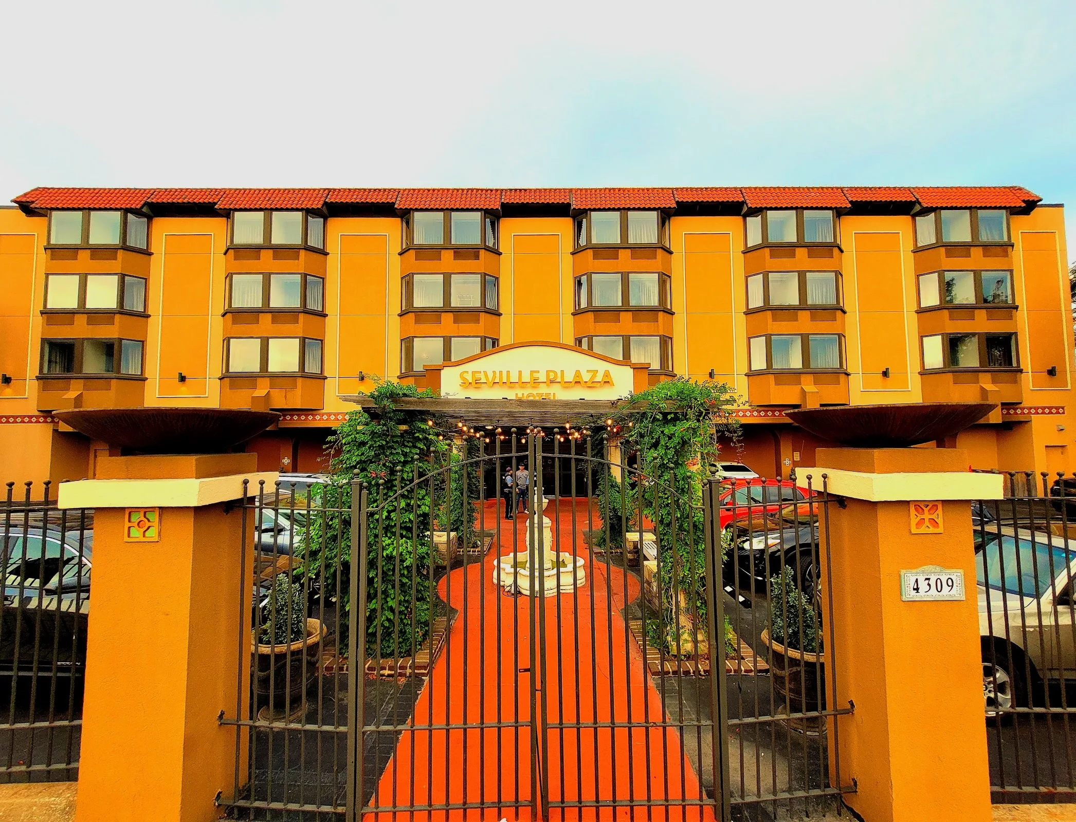 Seville Plaza Hotel, Trademark Collection by Wyndham primary photo