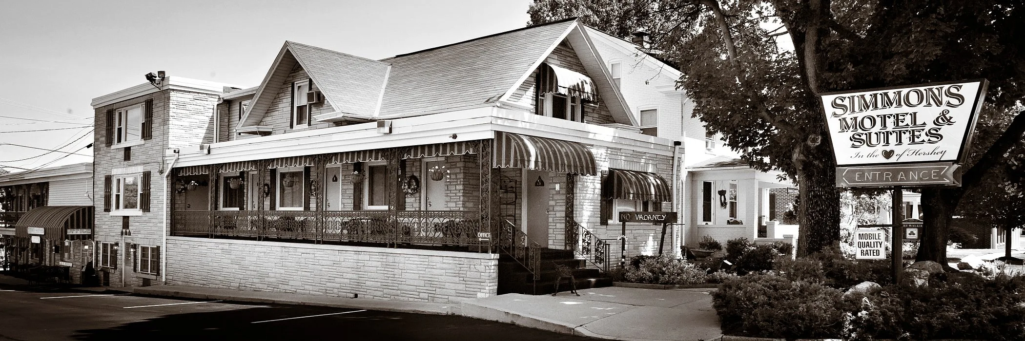 Simmons Motel