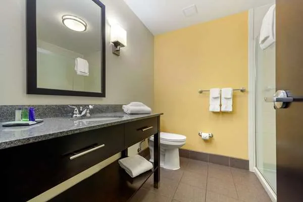 Sleep Inn & Suites Bismarck I-94 gallery image