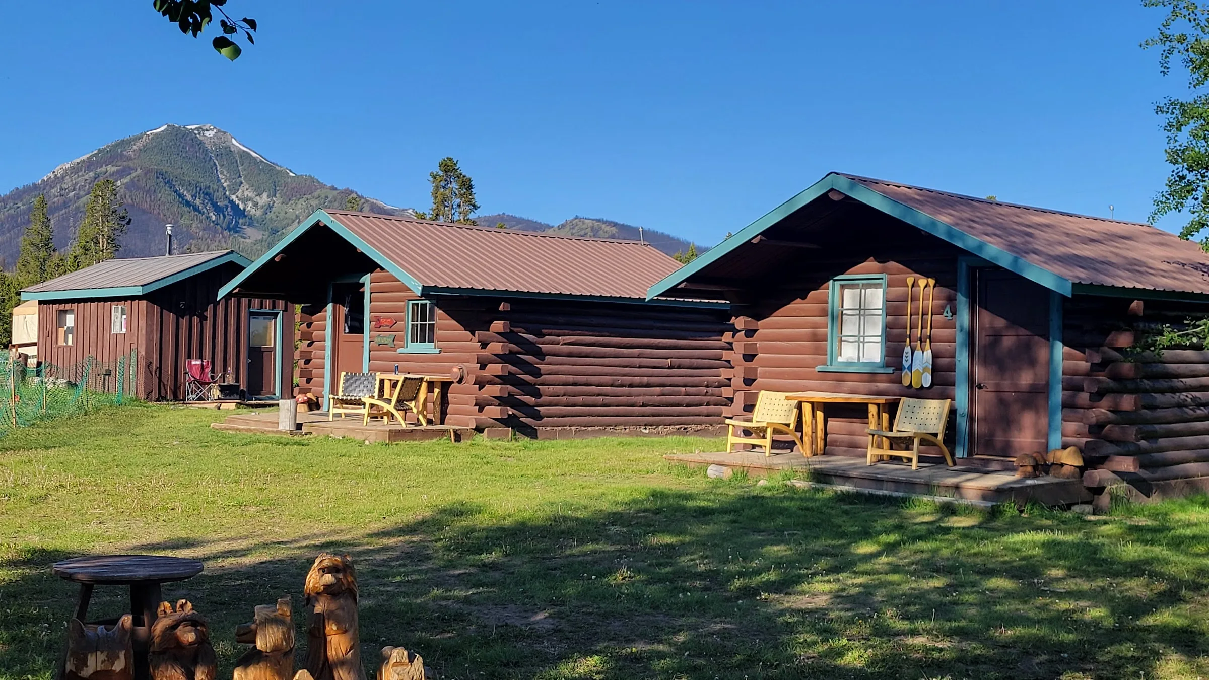 Smiley Creek Lodge gallery image