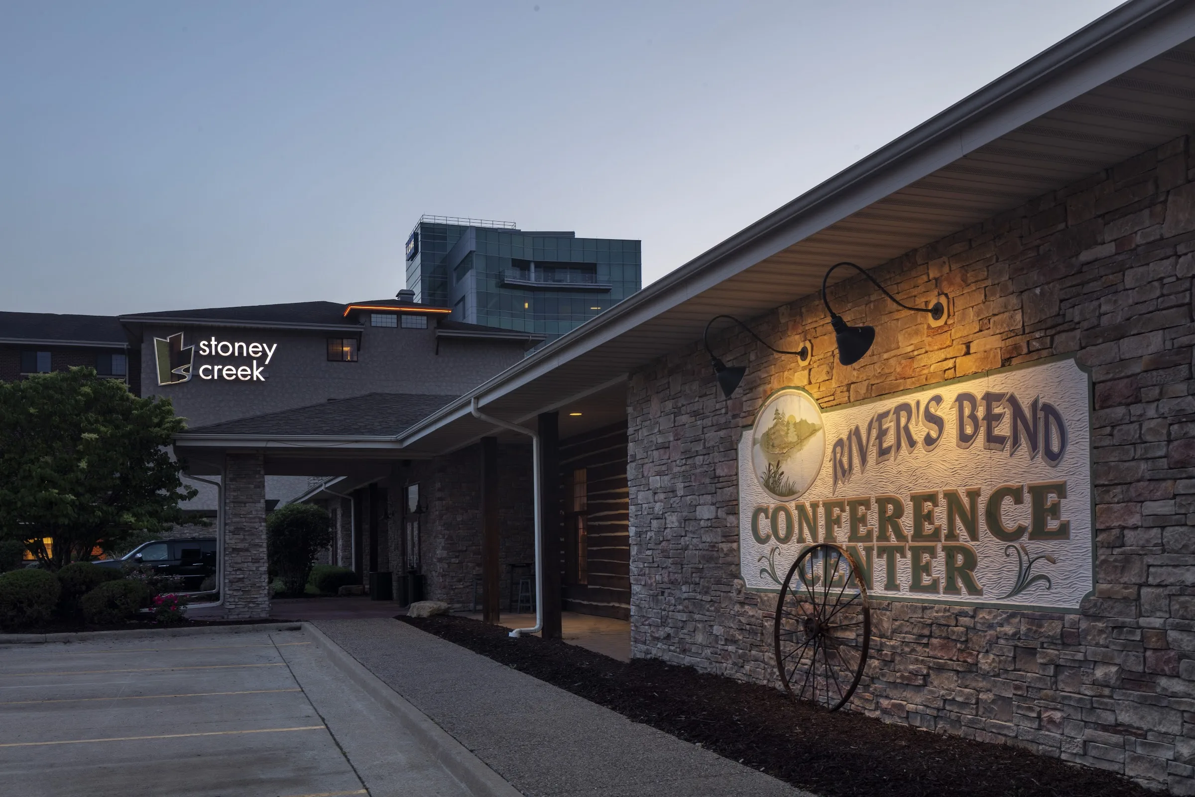 Stoney Creek Hotel Quad Cities - Moline gallery image