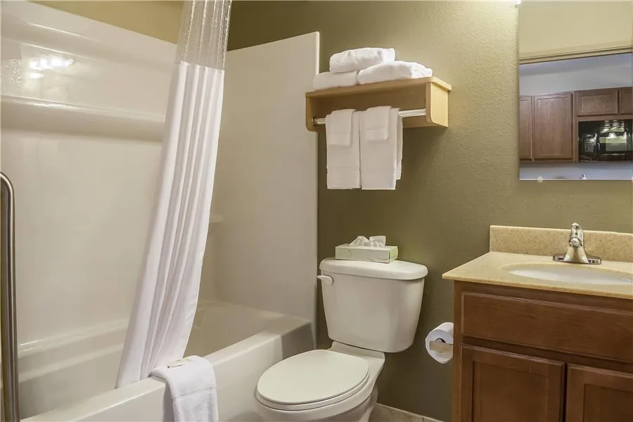 Suburban Studios Triadelphia - Wheeling at The Highlands gallery image