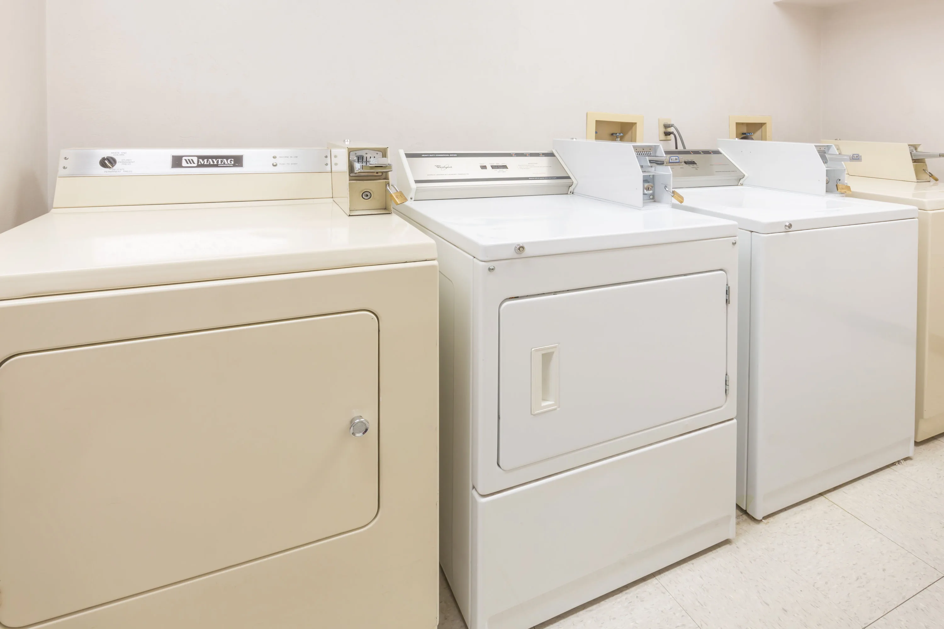 Super 8 by Wyndham Bend gallery image