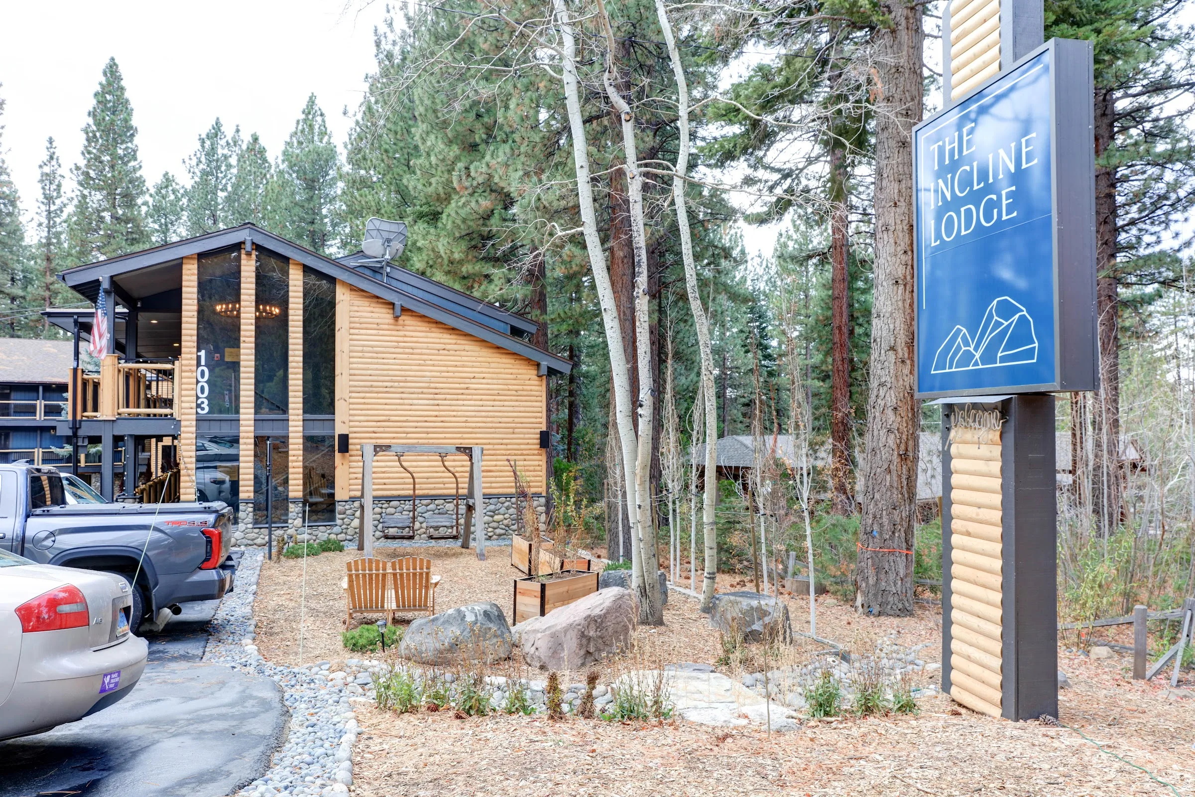 The Incline Lodge primary photo