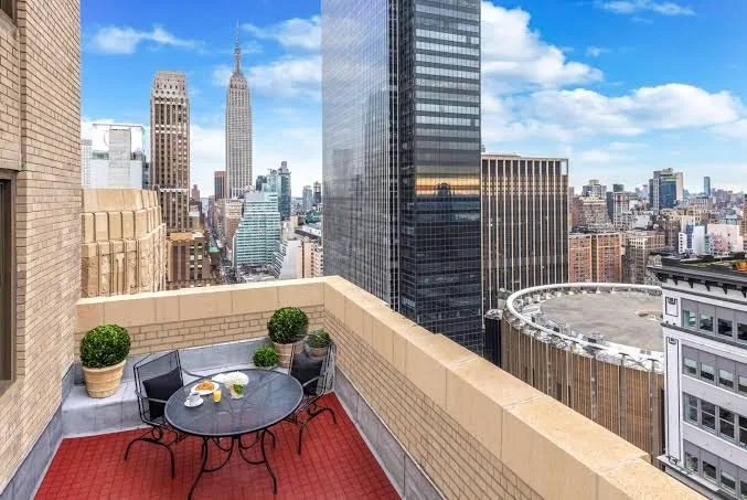 The New Yorker by Lotte Hotels gallery image