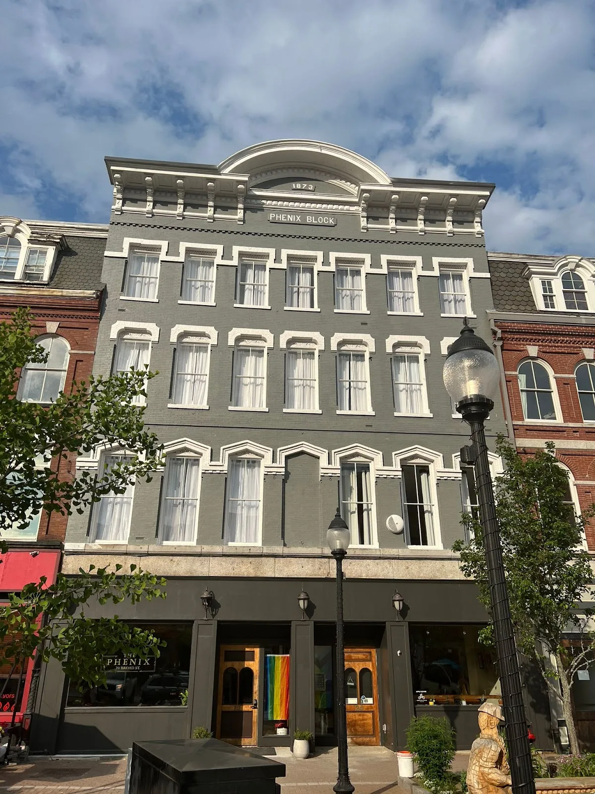 The Phenix primary photo