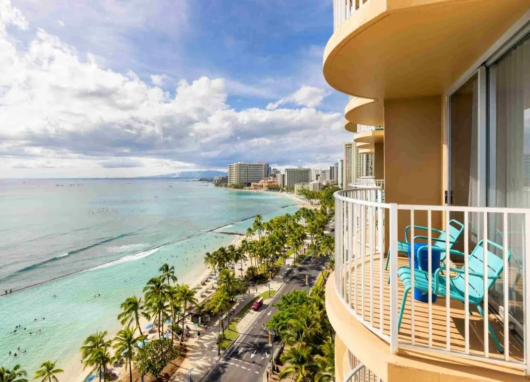 The Twin Fin Hotel primary photo