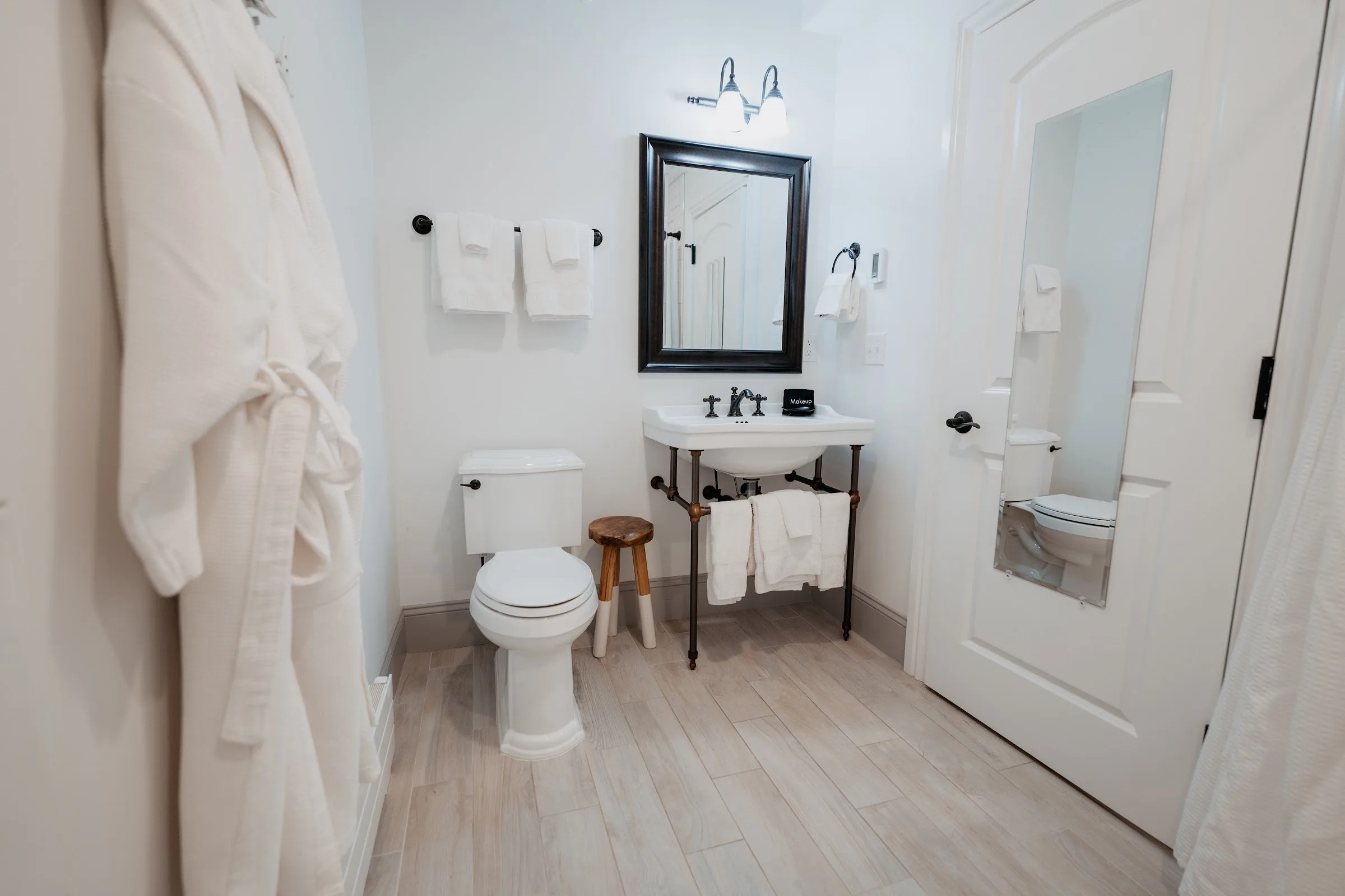 The Whaler's Inn Hotel of Mystic gallery image