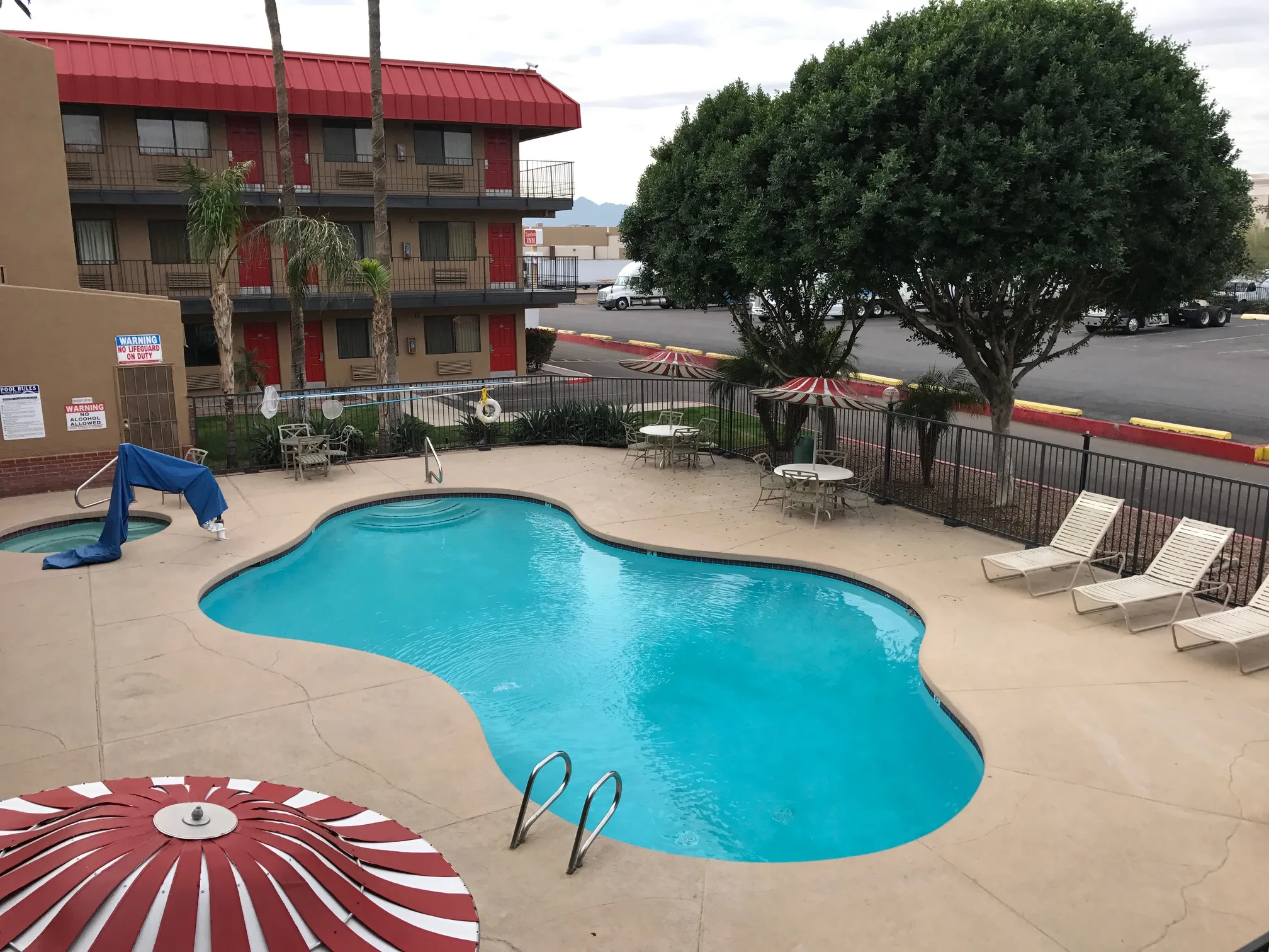 Travelers Inn Phoenix gallery image