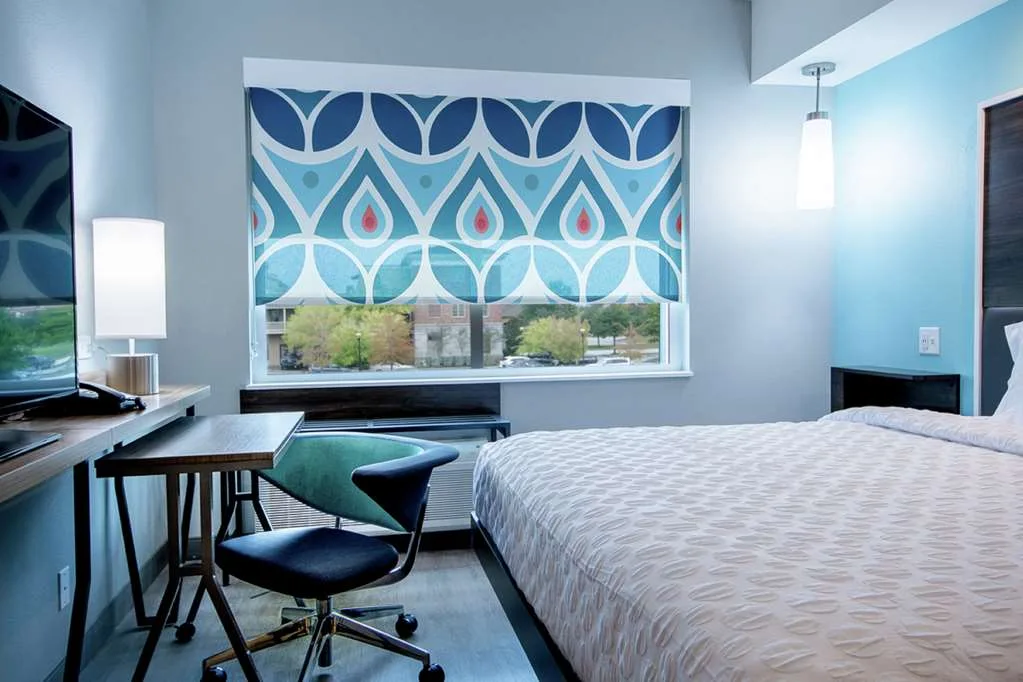 Tru by Hilton Lafayette River Ranch gallery image