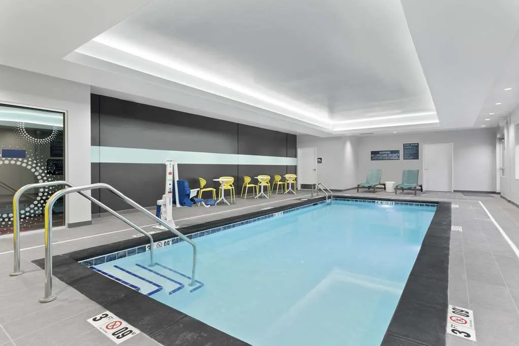 Tru by Hilton Lincoln East gallery image