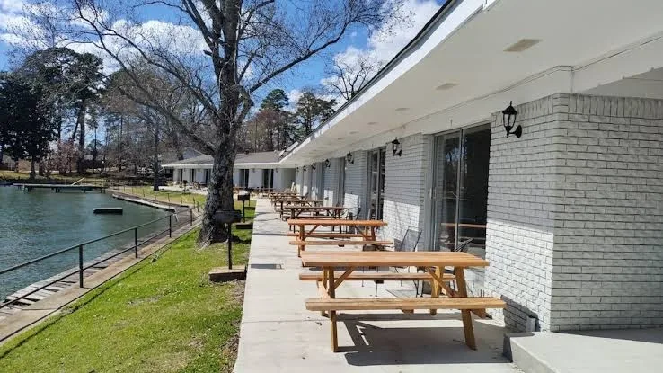 Willow Beach Resort, Hot Springs gallery image