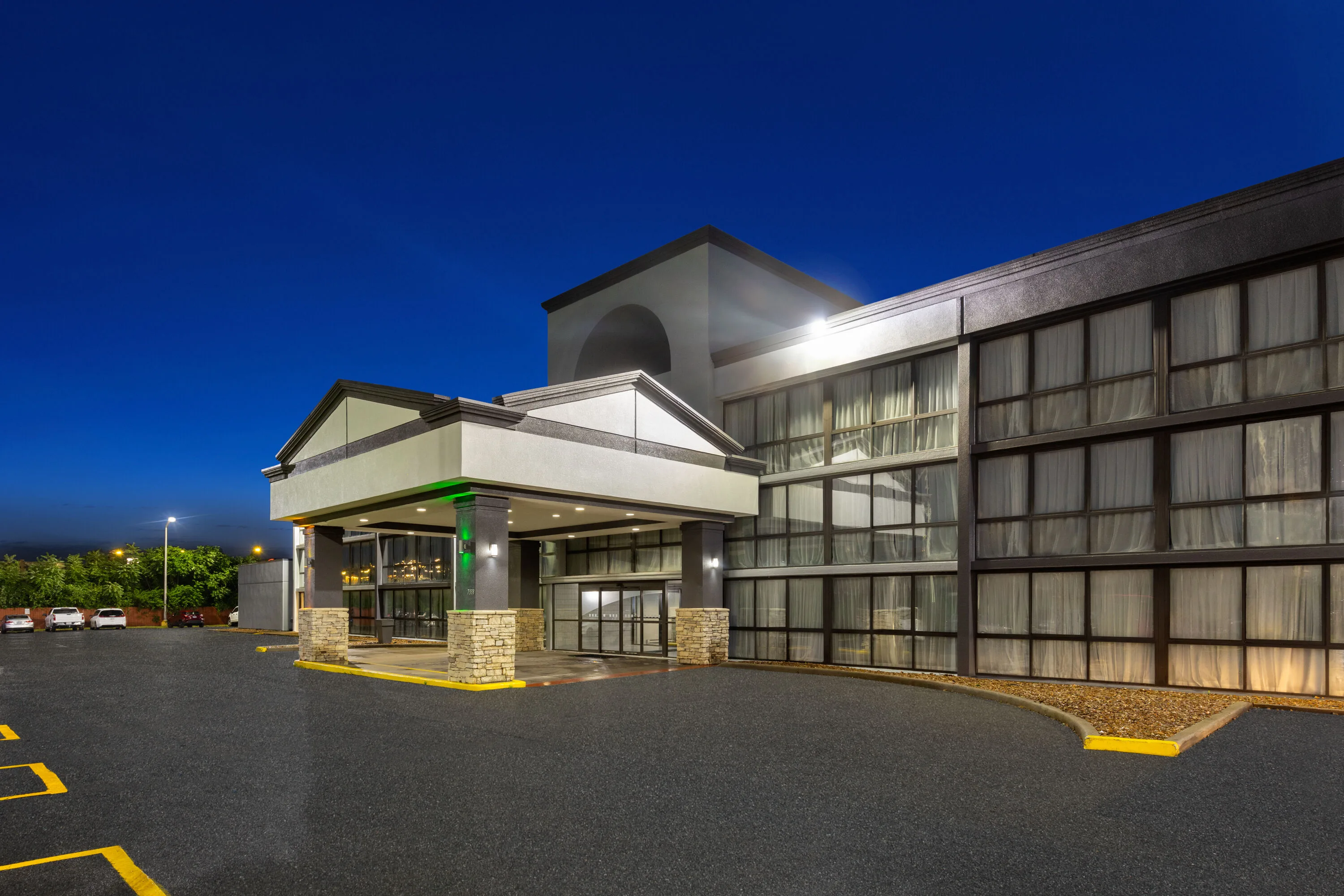 Wingate by Wyndham Kansas City gallery image