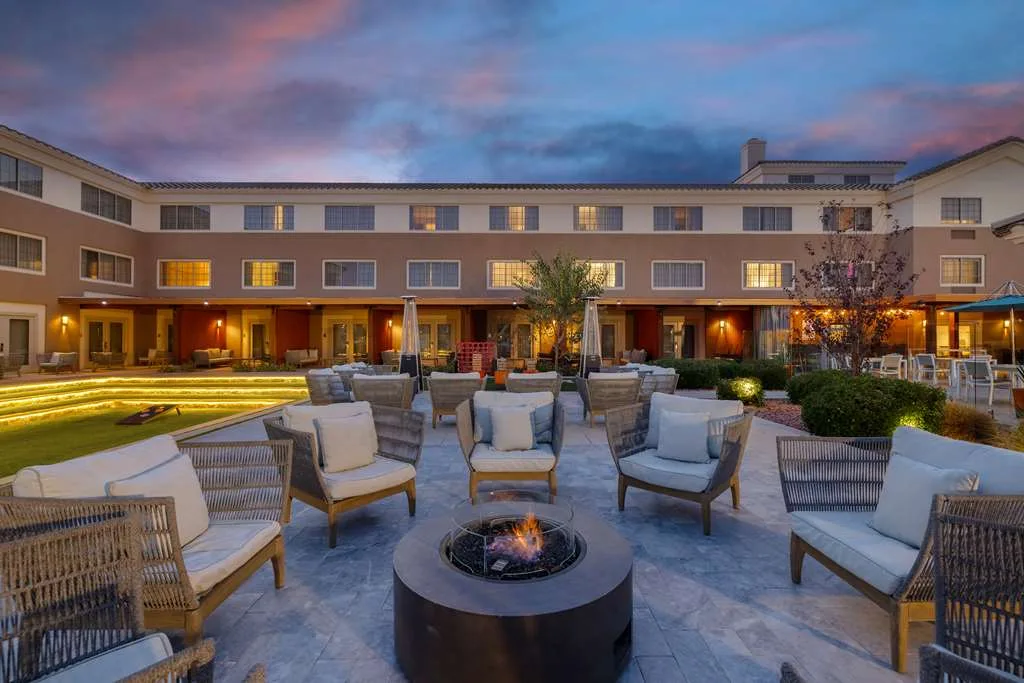 Aiden by Best Western Scottsdale North primary photo