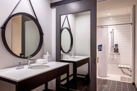 Aloft Philadelphia Downtown gallery image