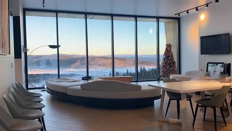 Aurora Villa gallery image