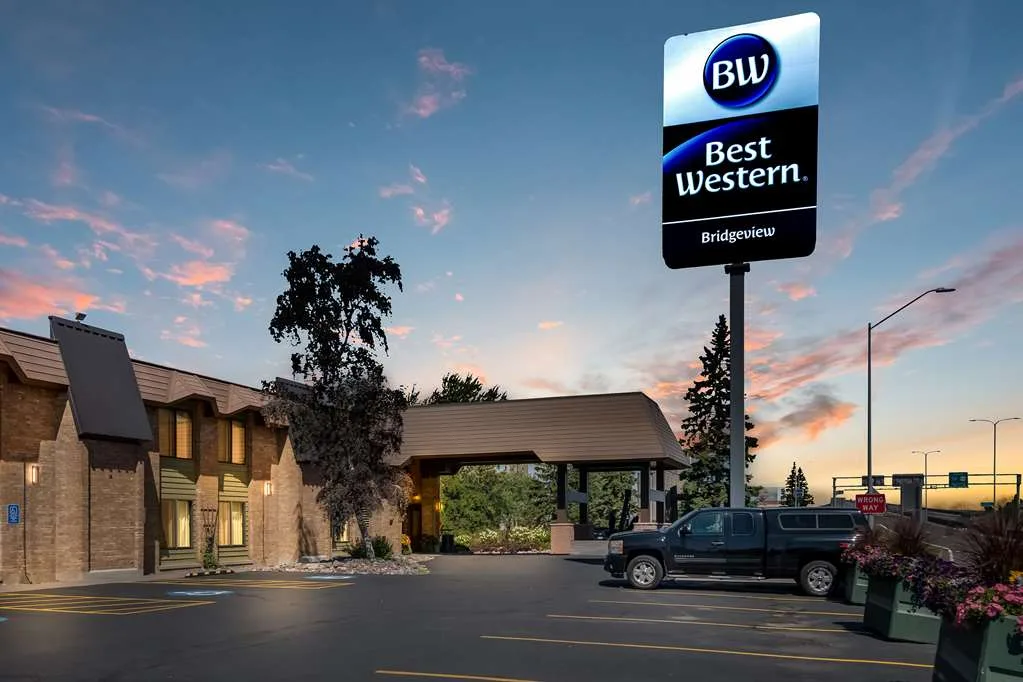 Best Western Bridgeview Hotel primary photo