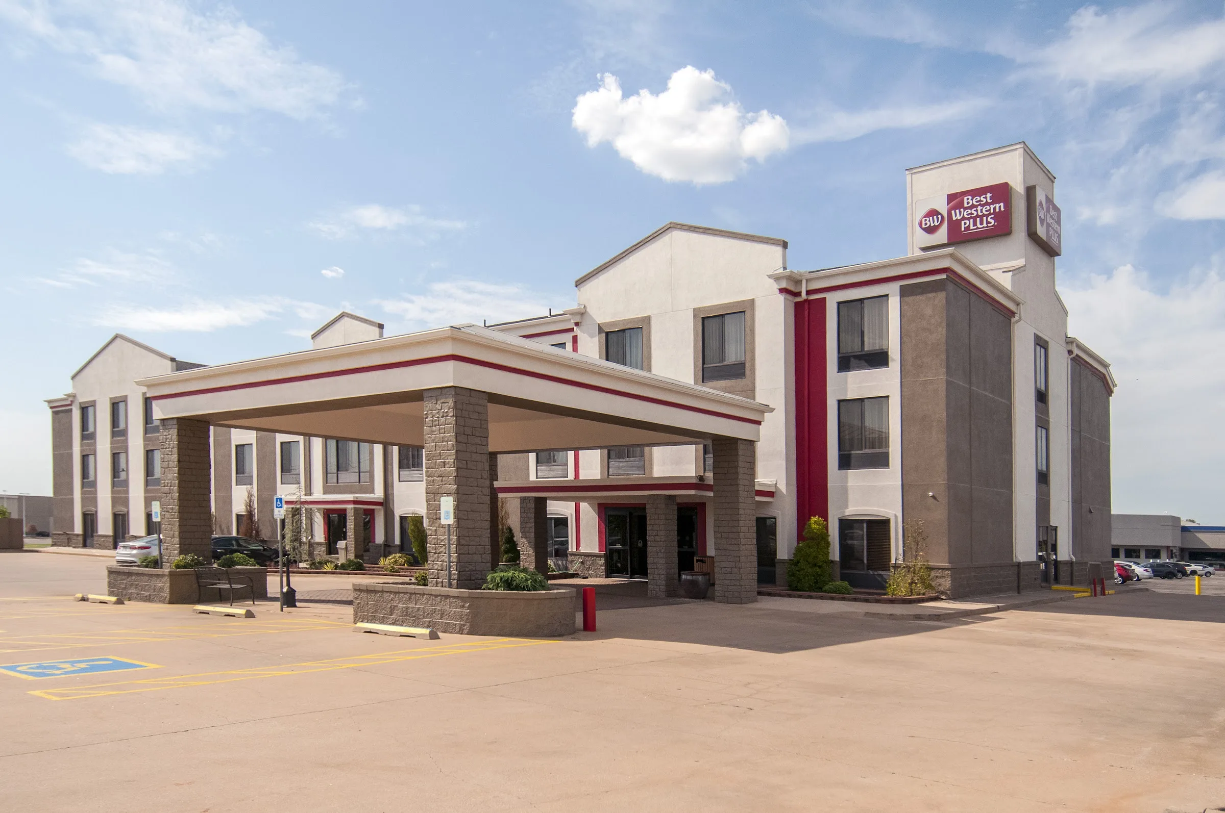 Best Western Plus Memorial Inn & Suites primary photo