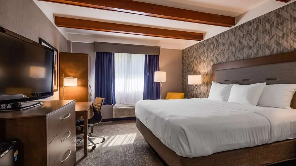 Best Western Plus Portsmouth Hotel and Suites gallery image