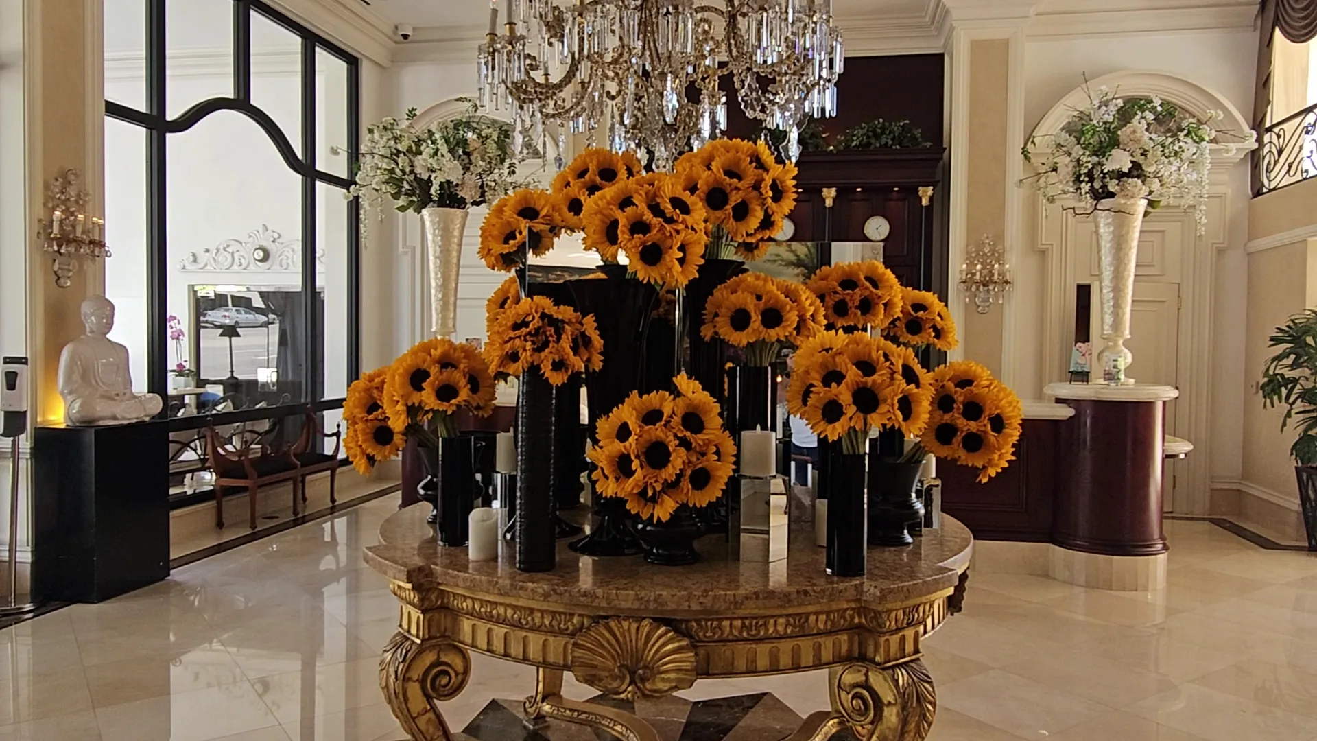 Beverly Hills Plaza Hotel & Spa gallery image