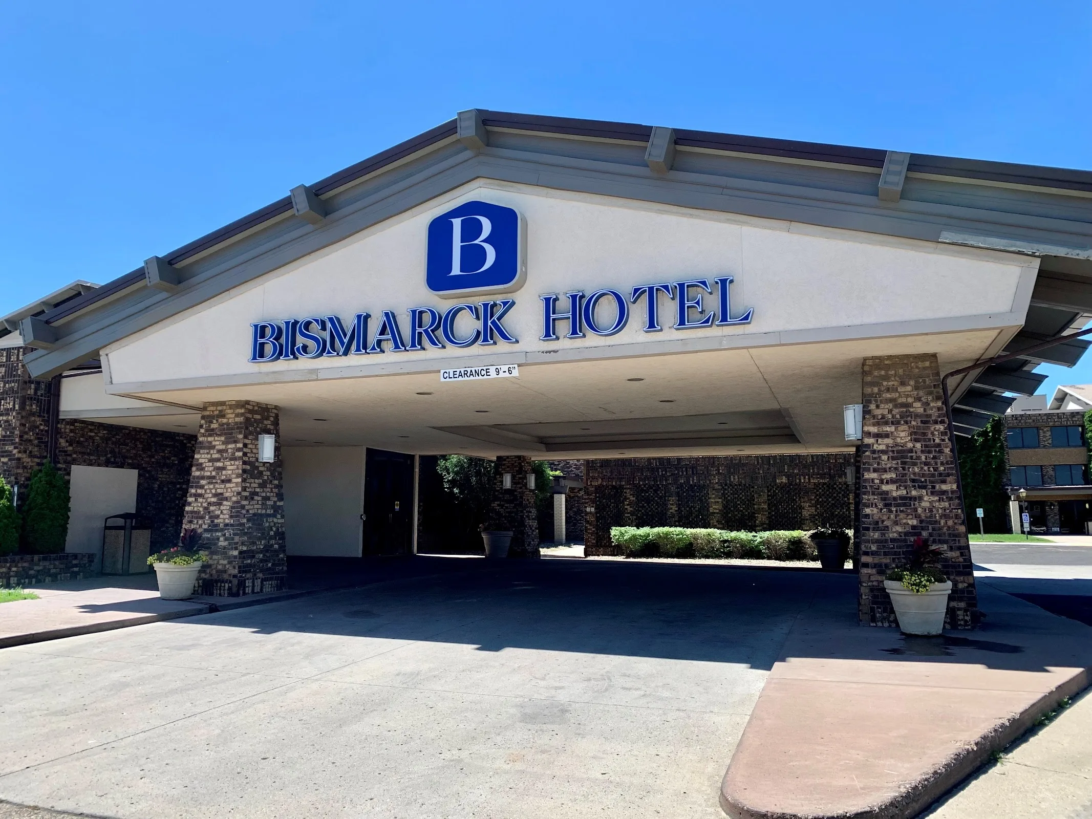 Bismarck Hotel & Conference Center primary photo