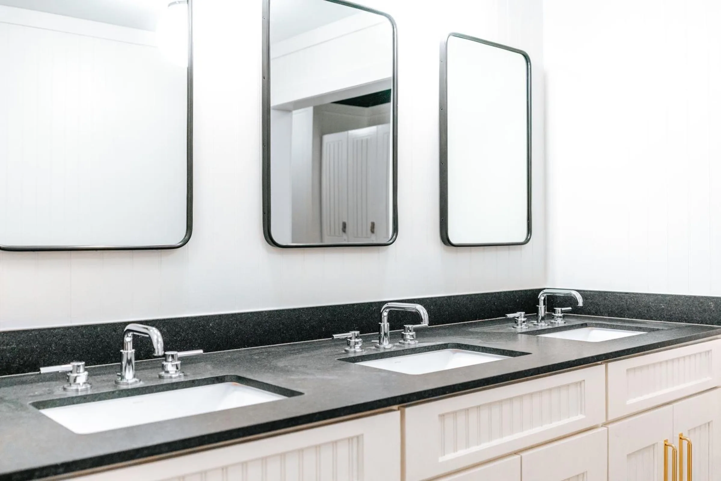 Cache House primary photo