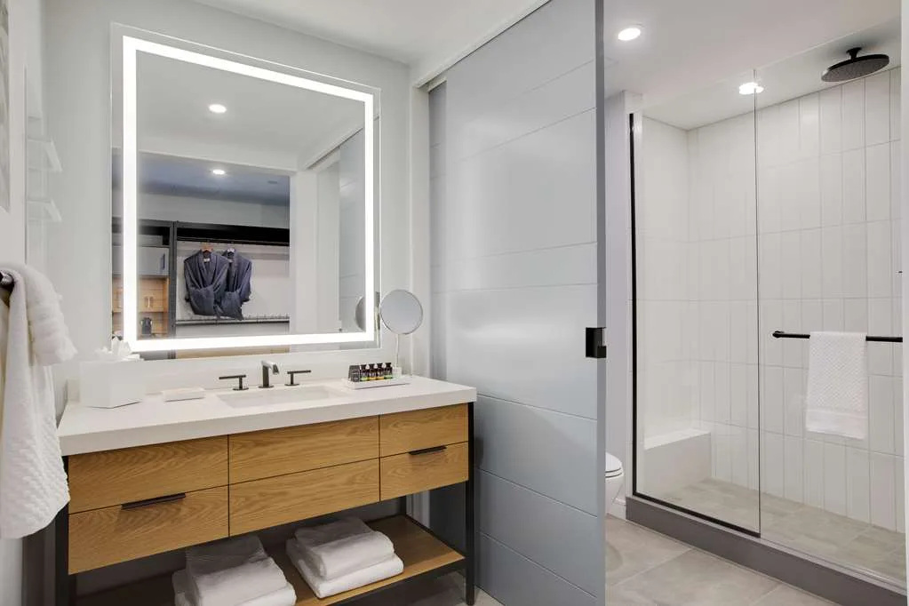 Canopy by Hilton Portland Waterfront gallery image